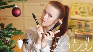 Festliches Face of the Day von jasminar (Weihnachtslook)