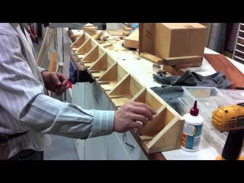  make a clamp rack to hold my Bessey K Body and Pipe Clamps - YouTube