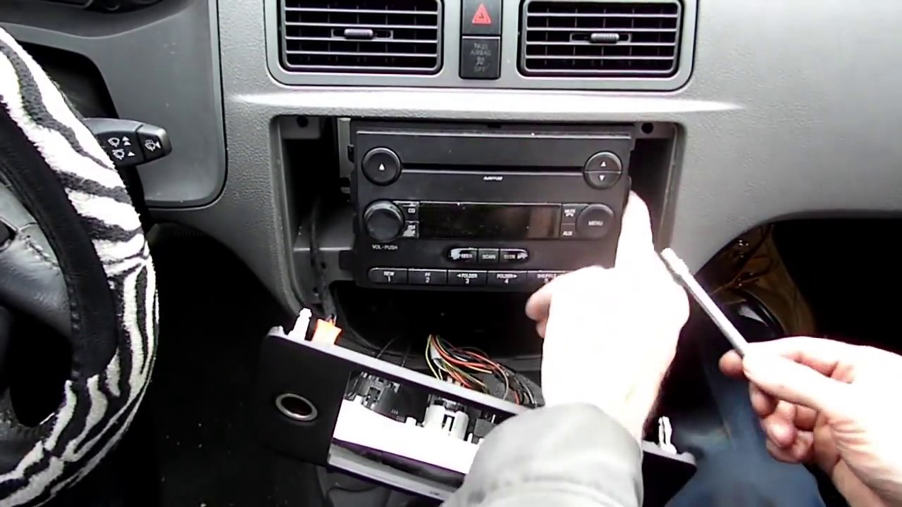 Ford Focus Radio Removal - YouTube 2010 Ford Focus Aux Input Not Working