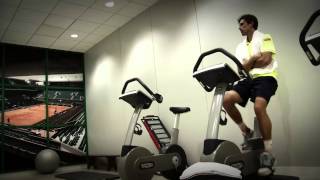 VIDEO: Vestuarios y zona de juegos de Roland Garros, con Nadal en el poker