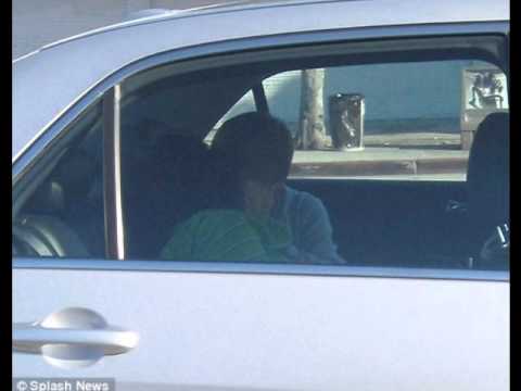 caught justin bieber kissing girlfriend essay traffic jam