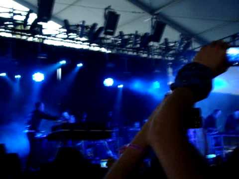 Miike Snow - Cult Logic @ Coachella 2010 - YouTube