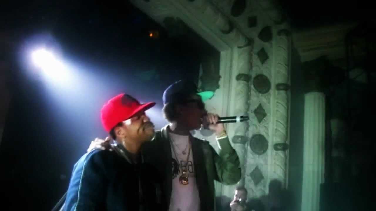 Curren$y & Wiz Khalifa perform Super High @ JET LIFE Tour In Chicago ...