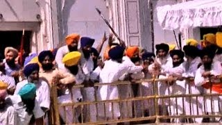 Sword fight at India's Golden Temple on raid anniversary