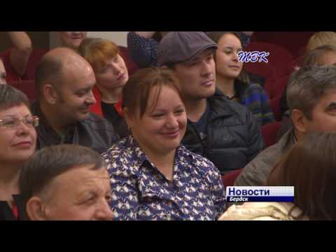 Спеть песню жестами: в Бердске состоялся фестиваль для инвалидов по слуху