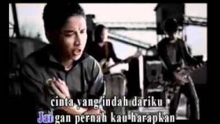 Ungu Ft Chrisye Cinta Yang Lain Ungu Ft Chrisye Cinta Yang Lain