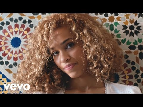 Izzy Bizu - White Tiger