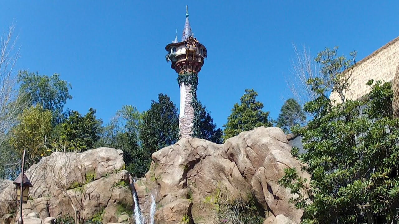 Tangled Tower at Magic Kingdom, Rapunzel & Flynn Rider