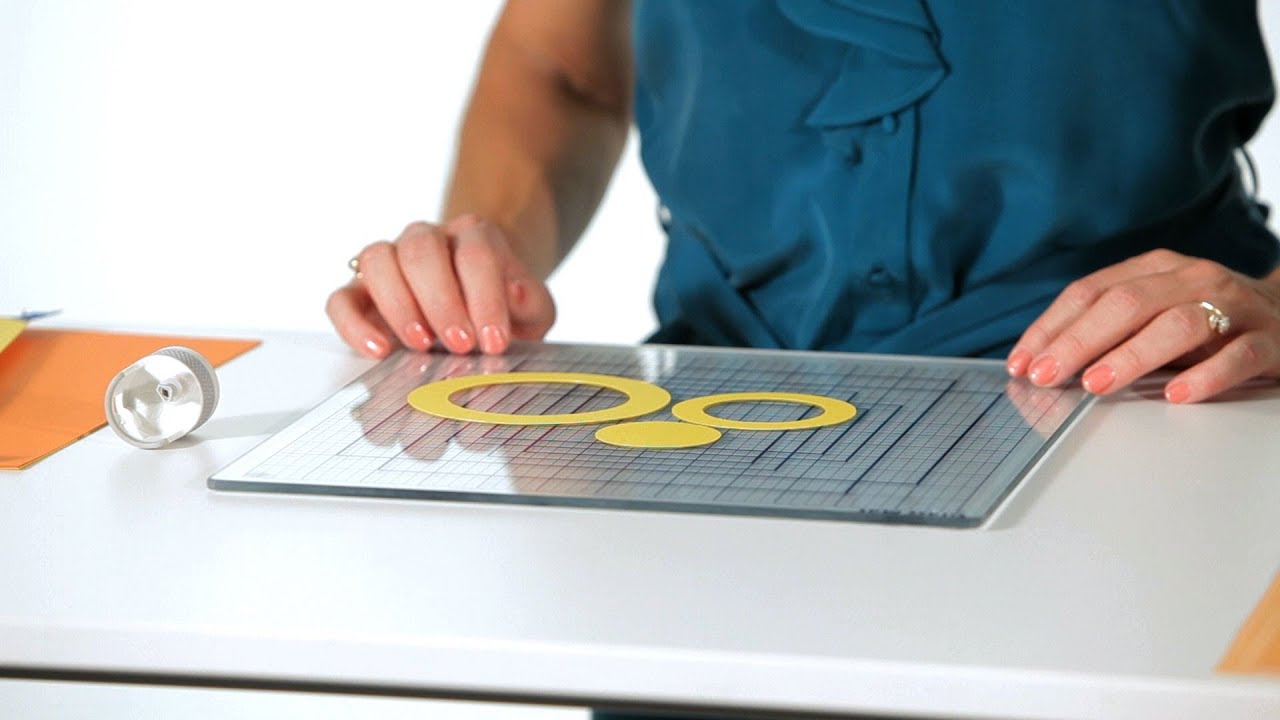 How to Cut a Circle Scrapbooking YouTube