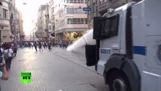 Полиция Стамбула вновь разгоняла манифестантов слезоточивым газом и водомётами