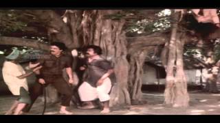 Manchi Manasulu  Fight at Market Action Scene  Bhanuchandar, Rajani, Bhanu Priya