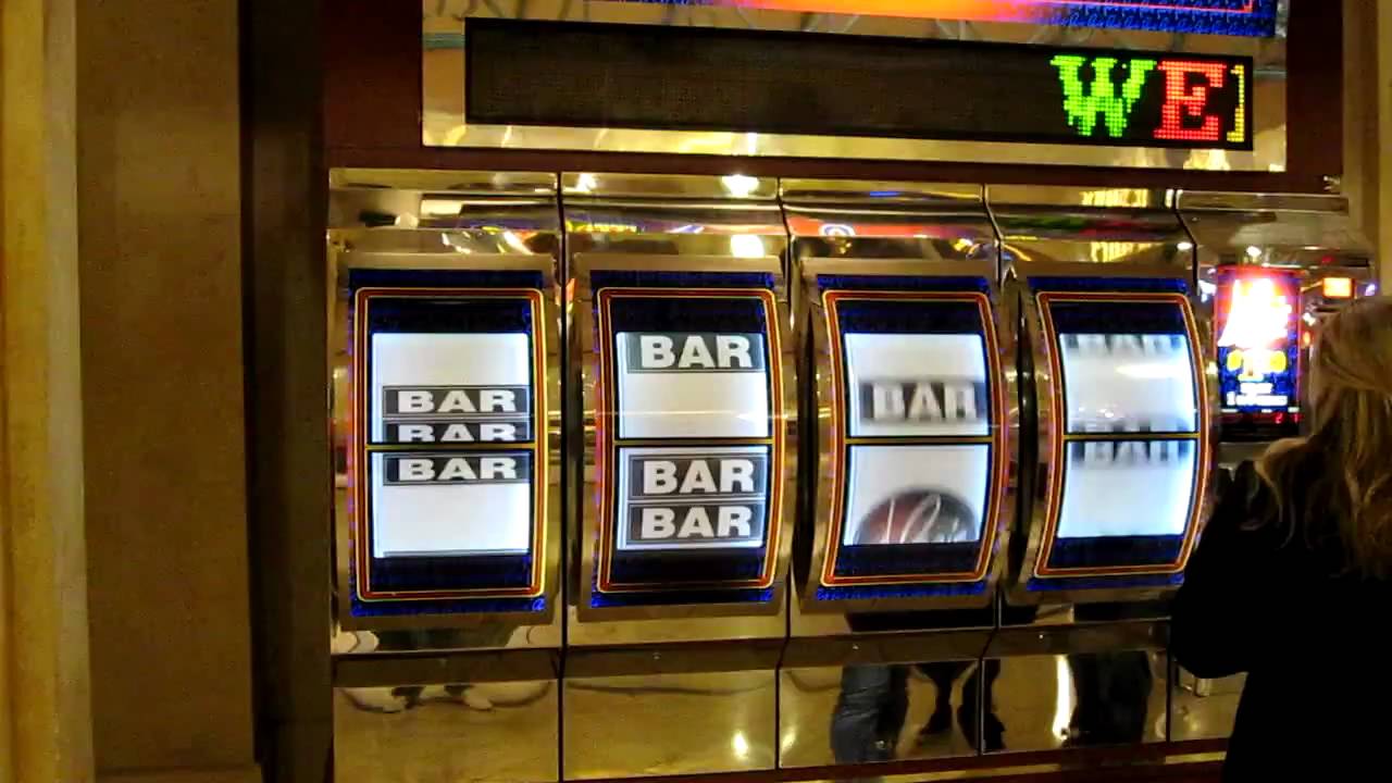 Giant slot machine las vegas