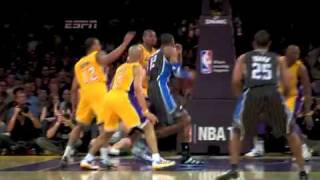 (03/14/2011) Andrew Bynum With The Impressive Block to Dwight Howard - Lakers vs Magic