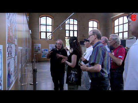 Visita a la exposición "550 aniversario del nacimiento del ajedrez moderno"