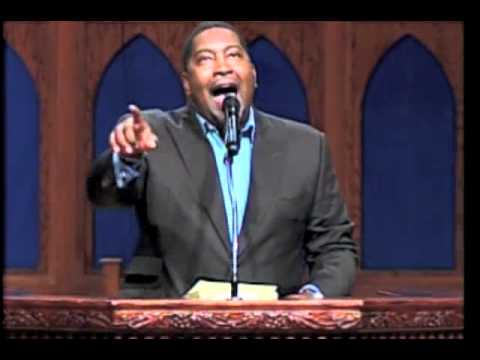 Pastor E. Dewey Smith Jr. Singing.....He's Sweet I know! - YouTube