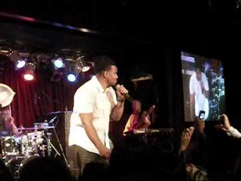 Avant "Read Your Mind" Live at B.B. Kings in NYC 12/10/10 - YouTube