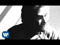 Johnny Hallyday - Regarde-nous [Lyrics Vidéo]