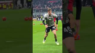 Rossoneri warming up ahead of #MilanLazio | #Shorts