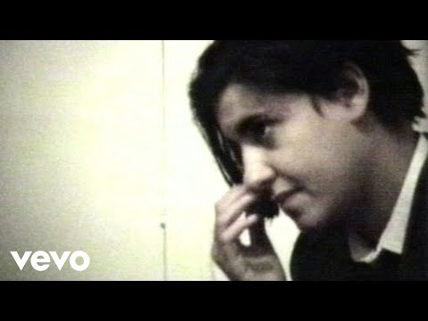 32. Elastica Line UpDECEPTIVE 7-INCH | 1994