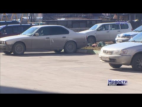 Бердчанин порезал колеса автомобиля своей соседки из-за места на парковке