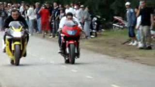 CBR 600 vs CBR 900