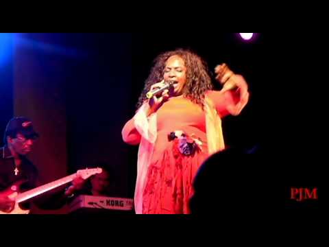 No Pain No Gain Betty Wright in Jamaica - YouTube