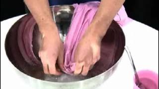 Cómo eliminar los cercos de sudor de la ropa