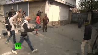 Индийская полиция разогнала мусульманскую процессию в Кашмире