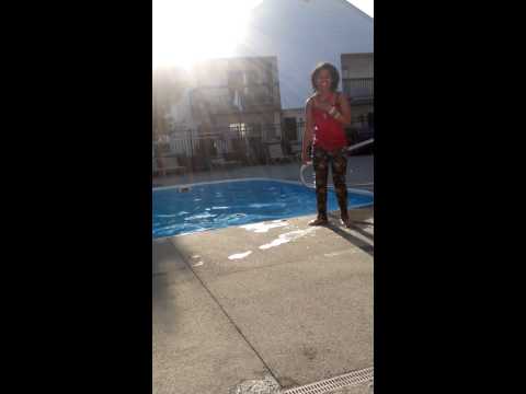 Jumpin n da pool