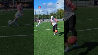 These Skills Are INCREDIBLE! 🤯 Xavi vs Séan Garnier ⚽️