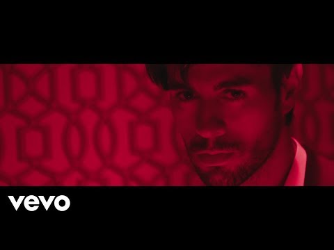 Enrique Iglesias ft. Bad Bunny - EL BAÑO