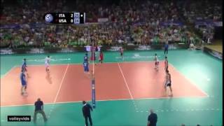 Volleyball: Ivan Zaytsev alza la cresta! Chiude con 4 ace consecutivi! Italia - USA 16/07/2014