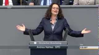 Andrea Nahles singt im Bundestag