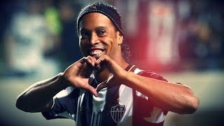 Ronaldinho Genius Assits & Penalty Winner Vs Newell's (10/07/2013)