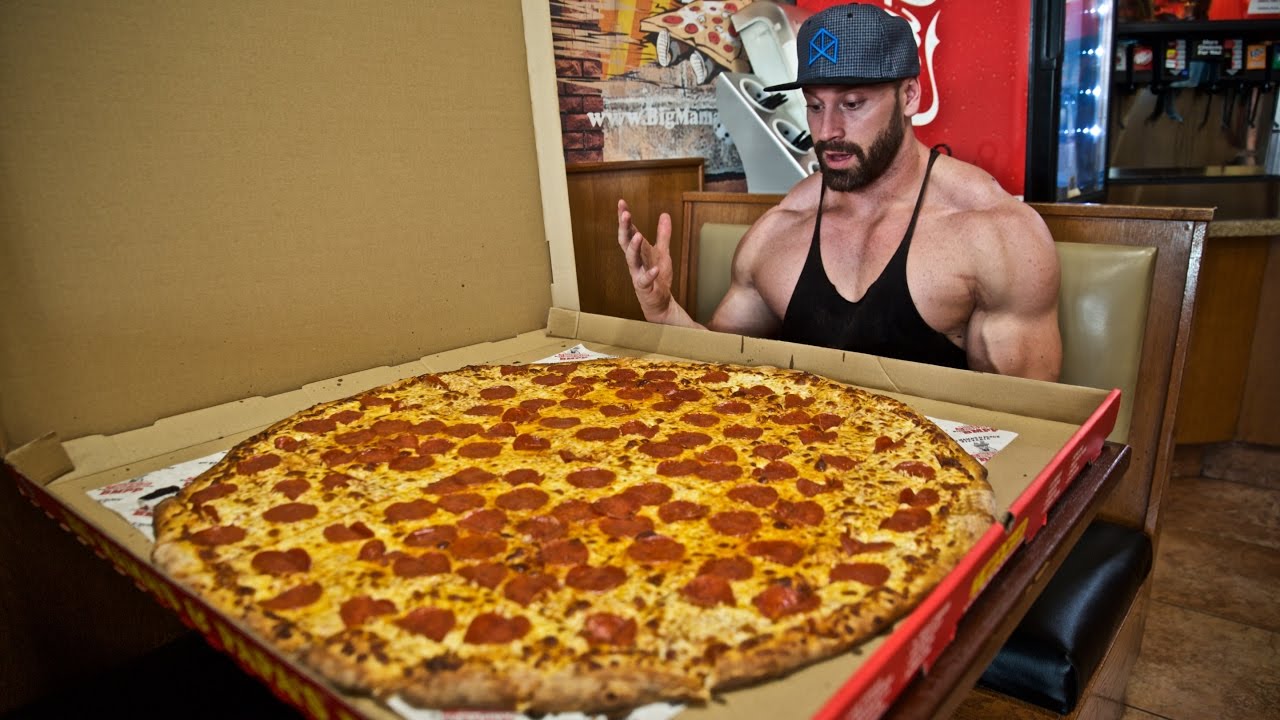 Джинджер Блейз повезло в коробке с пиццей оказался толстый бонус – стоячий хер разносчика готовый к сексу 