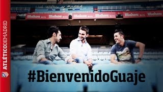 ATLÉTICO DE MADRID 2013-14. Adrián y Juanfran dan la bienvenida a Villa