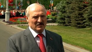 Лукашенко заявляет, что не проводит предвыборных кампаний, а работает на результат