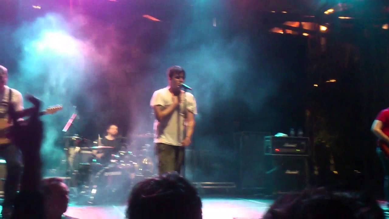 Circa Survive - Suitcase (Live in Singapore) - YouTube