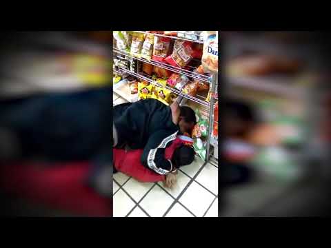 Fist Fight in The Store - Woman Beats Man With Keys - Funny Narration