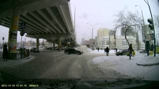 ДТП 19.12.13. Перекресток Большакова-Московская