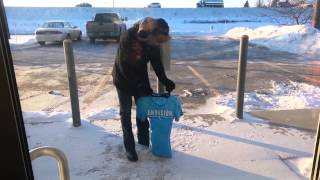 You Won't Believe It! T-shirt Freezes in 1 Minute!