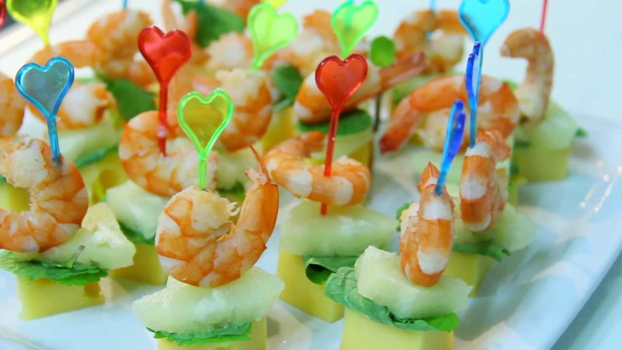 Легкие закуски на шпажках для фуршета рецепты Легкие закуски на шпажках для фуршета рецепты