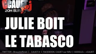 Julie perd au blindtest, elle boit du tabasco !! - C'Cauet sur NRJ