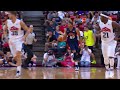 Anthony Davis Shows off His Full Arsenal and Leaves with 22 points!