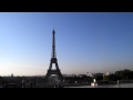 La place du Trocadero et la tour Eiffel