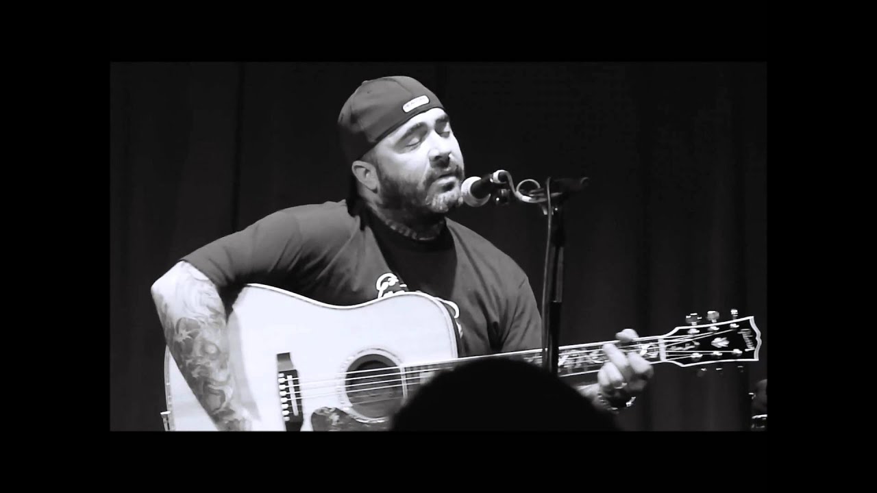 Aaron Lewis What Hurts the Most.wmv - YouTube