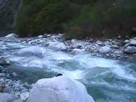 ngintip cewe mandi di sungai - YouTube