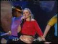 Kristen Bell Performs 'Fame' At 2005 Emmys