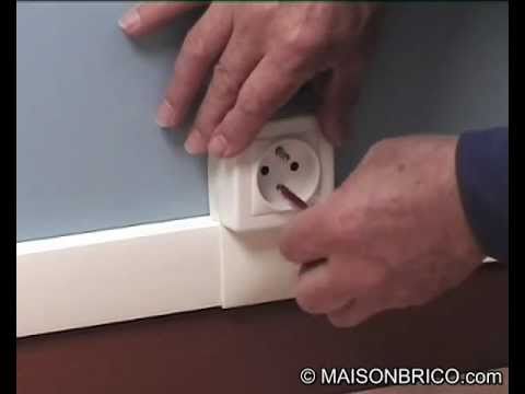 Installation électrique avec baguettes et plinthes en PVC
