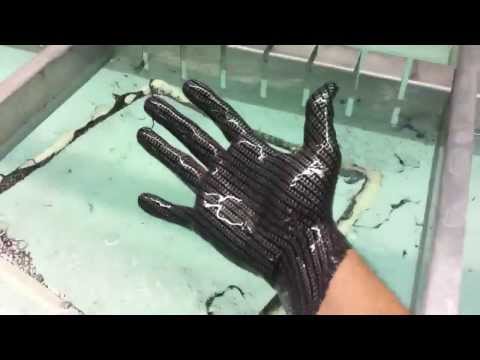 Hydrographics- Dipping my hand in carbon fiber film- elpasopowdercoating.com